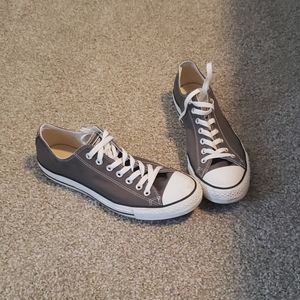 Grey all star converse chucks